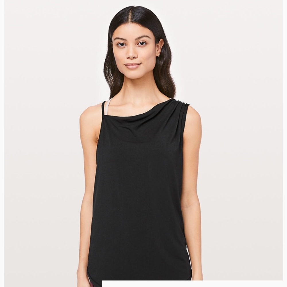 NWT Lululemon tank